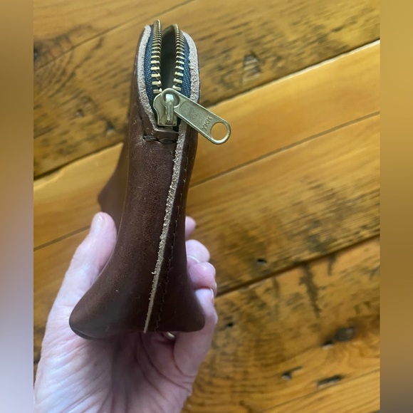 Portland Leather Goods Classic Brown
Luna Zippered Pouch - Picture 8 of 13